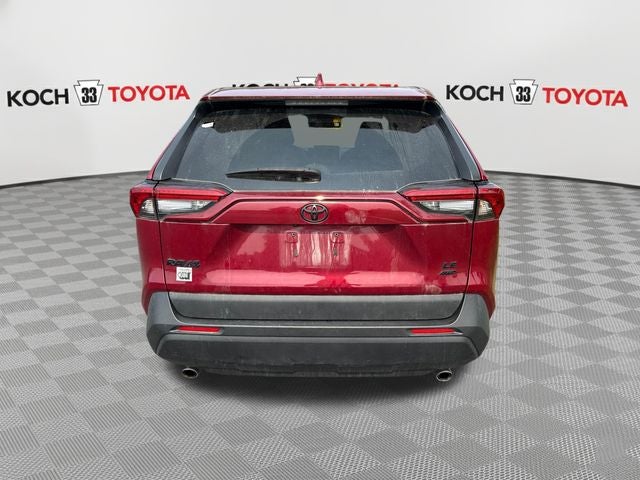 2023 Toyota RAV4 LE