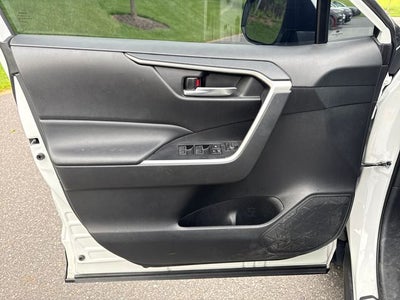 2024 Toyota RAV4 Hybrid SE