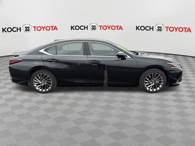 2025 Lexus ES 300h Luxury