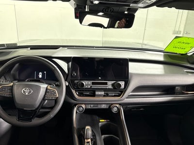 2025 Toyota Grand Highlander Hybrid MAX Platinum