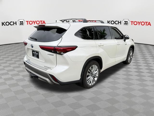 2021 Toyota Highlander Hybrid Platinum