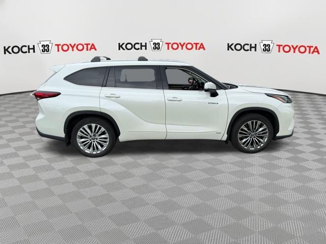 2021 Toyota Highlander Hybrid Platinum