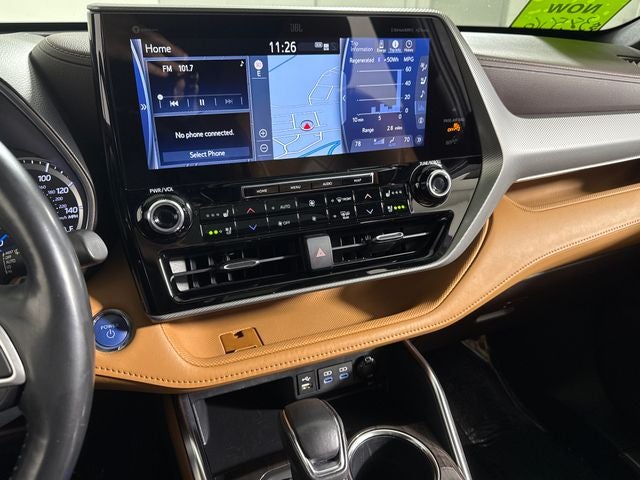 2022 Toyota Highlander Hybrid Platinum