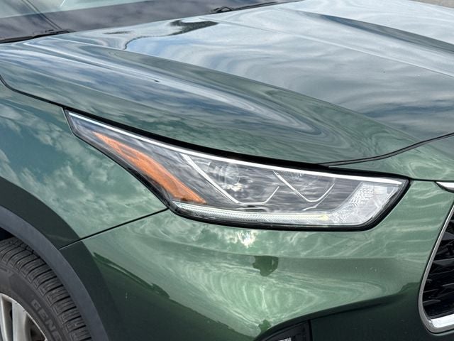 2023 Toyota Highlander Hybrid Platinum
