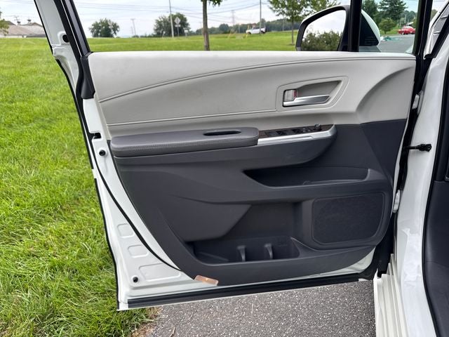 2021 Toyota Sienna XLE 7 Passenger