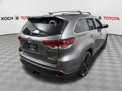 2019 Toyota Highlander SE