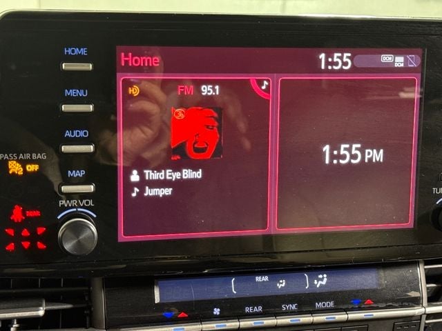 2022 Toyota Sienna XLE 7 Passenger