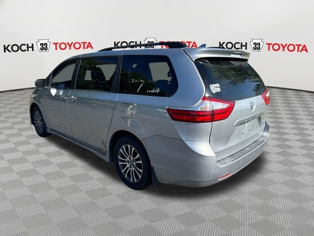 2018 Toyota Sienna XLE 8 Passenger