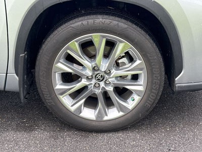 2022 Toyota Highlander Limited