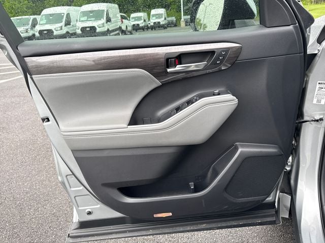 2022 Toyota Highlander Limited
