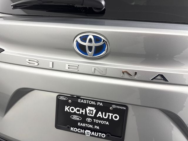 2022 Toyota Sienna Limited 7 Passenger