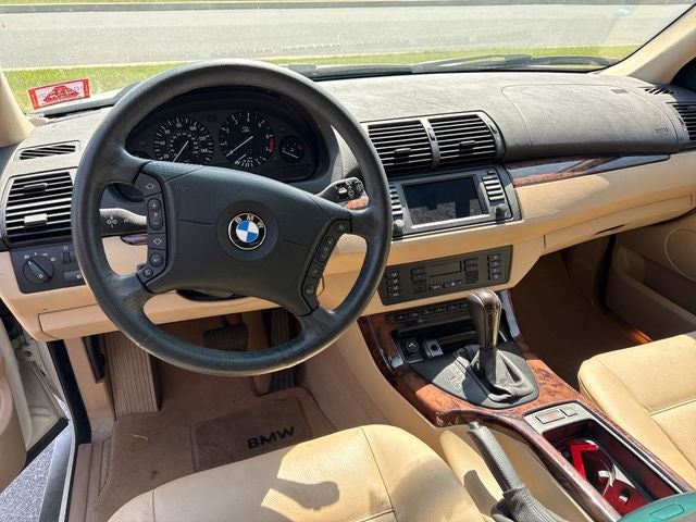 2005 BMW X5 3.0i