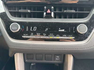 2024 Toyota Corolla Cross Hybrid SE