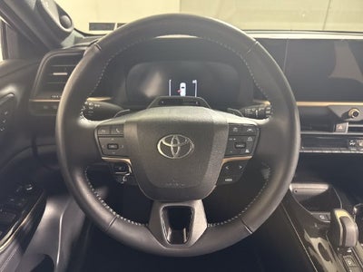 2025 Toyota Crown Signia Limited