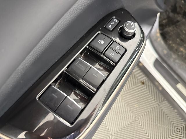 2024 Toyota Crown Platinum