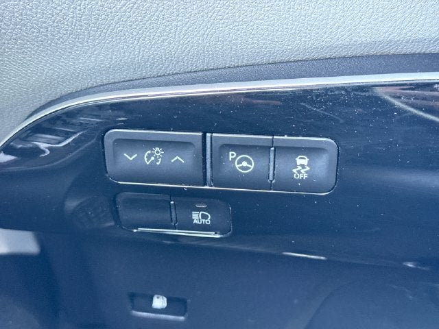 2019 Toyota Prius LE