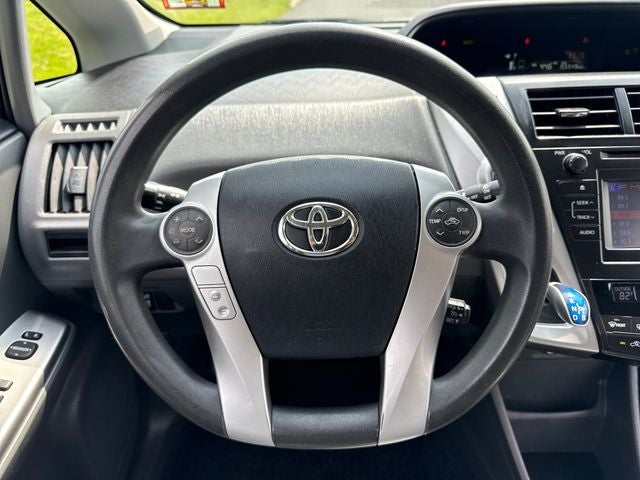 2014 Toyota Prius v Two