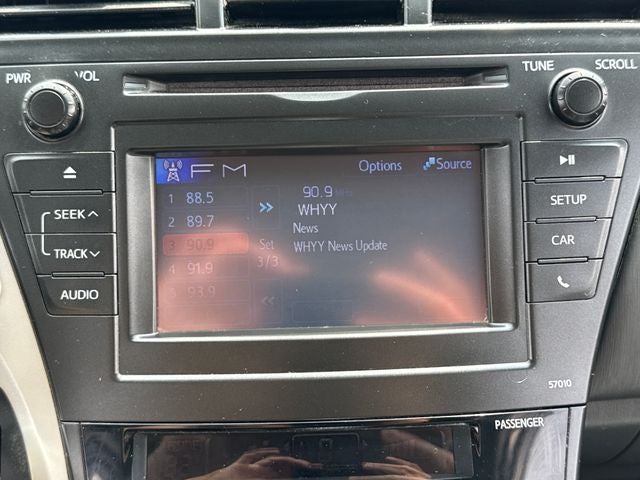2014 Toyota Prius v Two