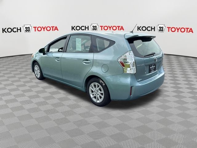 2014 Toyota Prius v Two