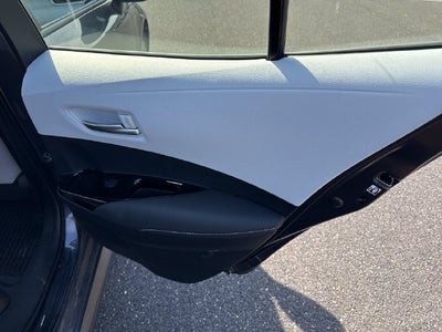2025 Toyota Corolla Hatchback SE