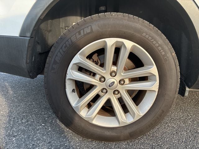 2017 Ford Explorer Base