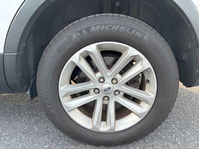 2017 Ford Explorer Base