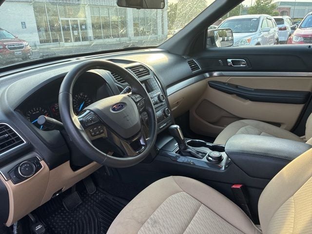 2017 Ford Explorer Base