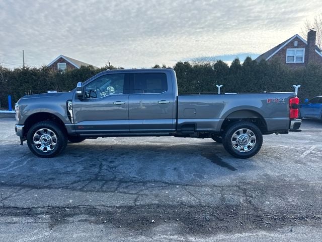 2026 Ford F-350SD Lariat