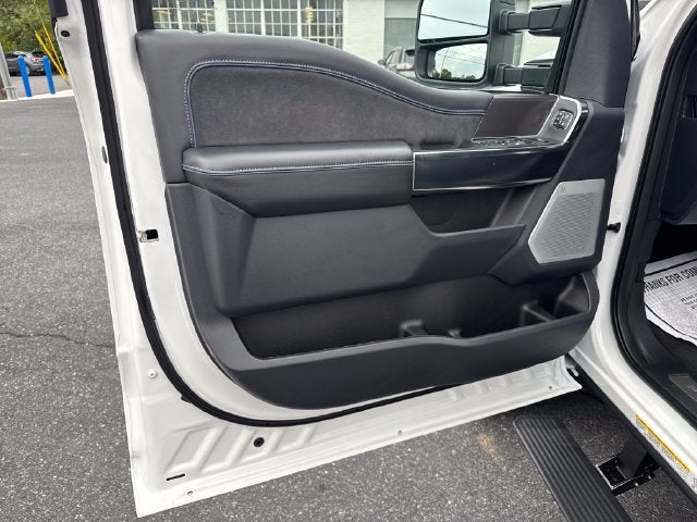2027 Ford F-450SD Platinum DRW