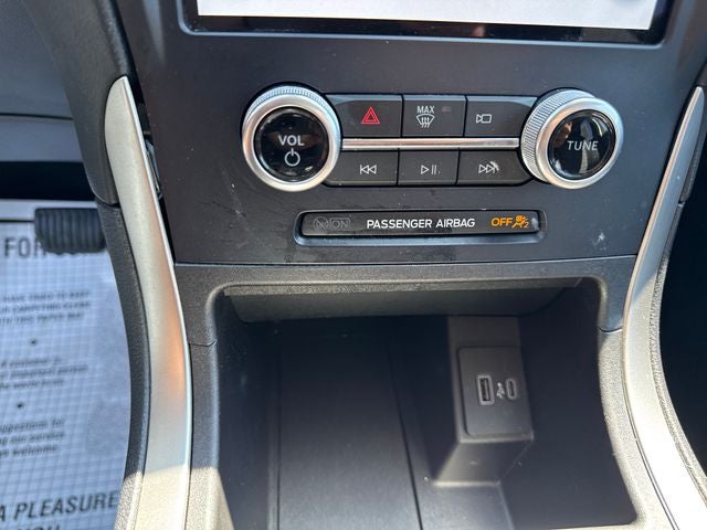 2023 Ford Edge SE