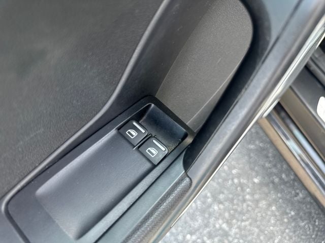 2012 Volkswagen Beetle 2.5L