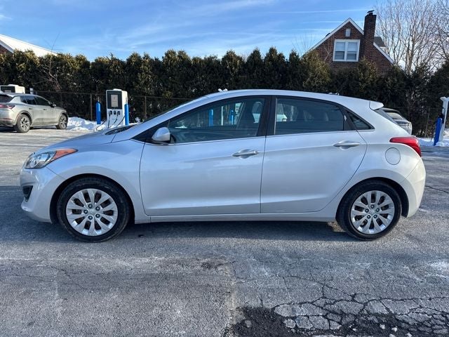 2017 Hyundai Elantra GT Base