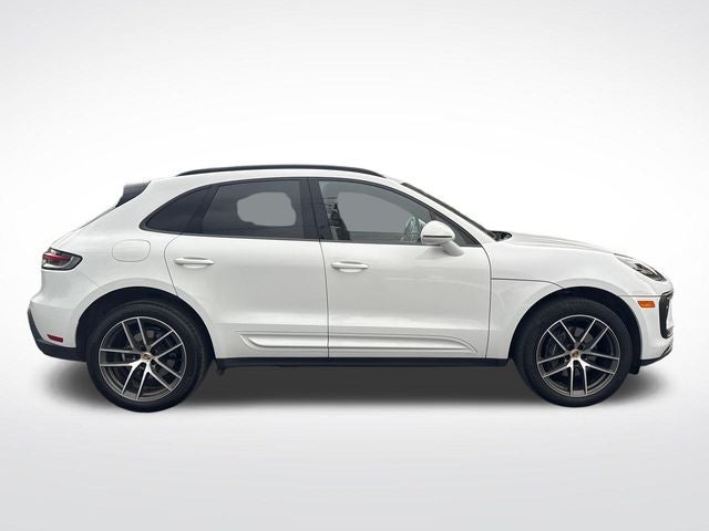 2022 Porsche Macan Base