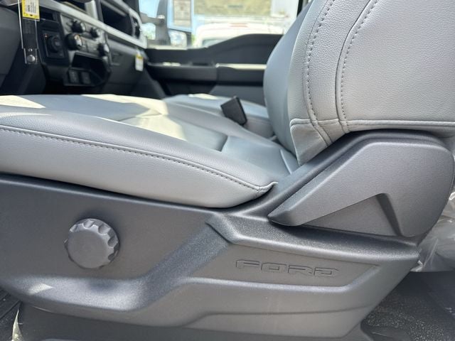 2025 Ford F-550SD XL DRW