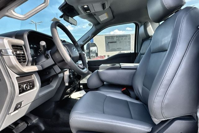 2025 Ford F-550SD XL DRW