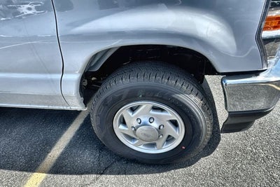 2025 Ford E-350SD Base Cutaway