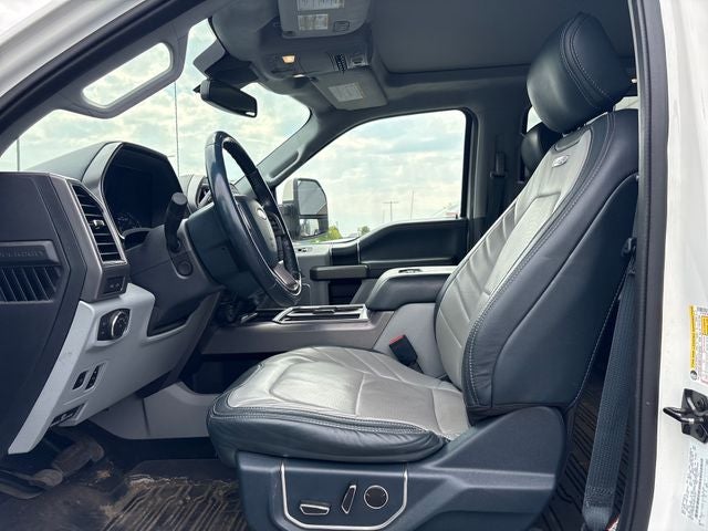 2022 Ford F-350SD Limited
