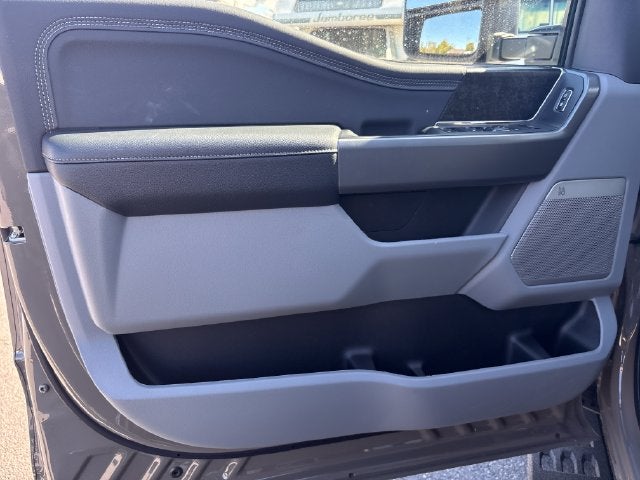 2027 Ford F-250SD XLT