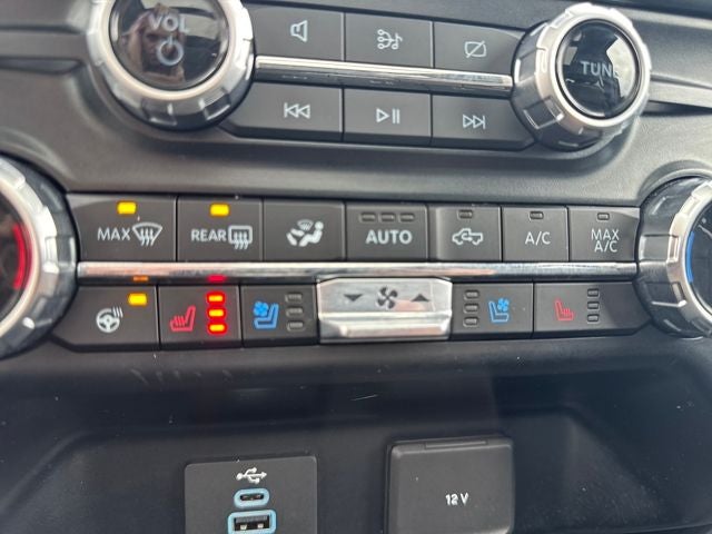 2023 Ford F-350SD Lariat