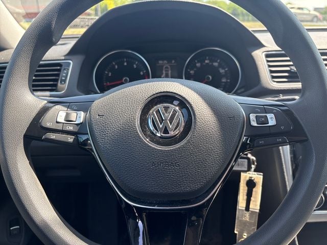 2016 Volkswagen Passat 1.8T S