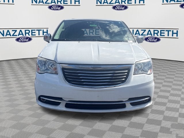 Used 2016 Chrysler Town & Country Limited with VIN 2C4RC1JG1GR121376 for sale in Nazareth, PA