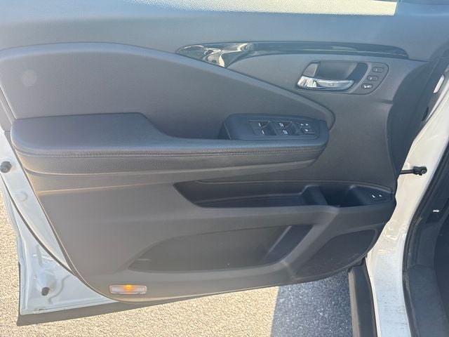 2019 Honda Passport Elite