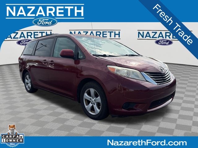 2012 Toyota Sienna LE 8 Passenger