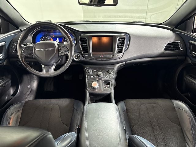 2016 Chrysler 200 S