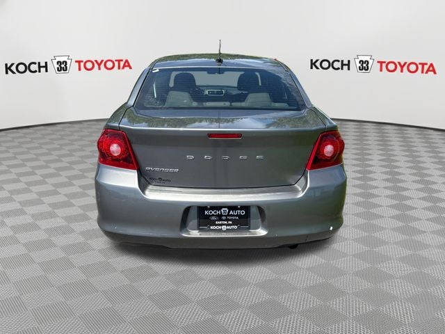 2012 Dodge Avenger SE