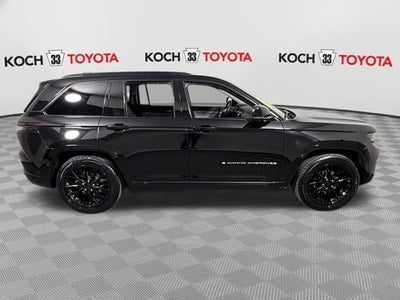 2022 Jeep Grand Cherokee Summit