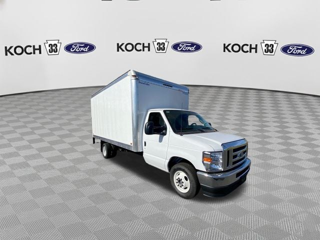 2025 Ford E-350SD Base Cutaway
