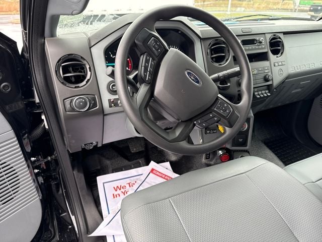 2027 Ford F-750SD Base