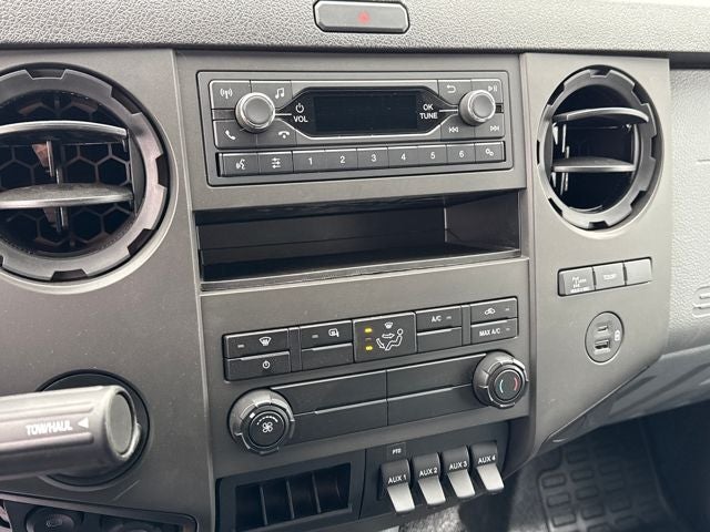 2027 Ford F-750SD Base