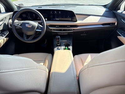 2024 Cadillac XT4 Luxury